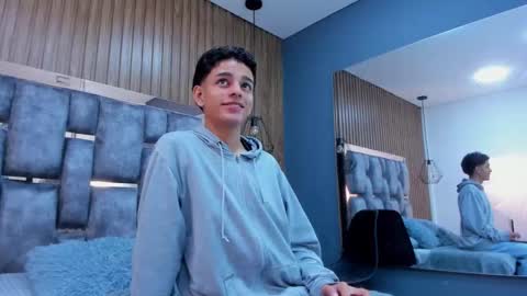 Owen Johnson online show from December 5, 12:36 pm