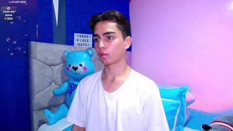 Owen  Independent model  online show from March 7, 6:57 am