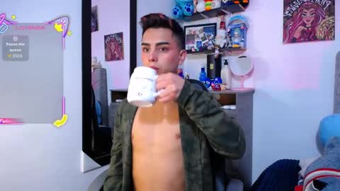 Owen  Independent model  online show from February 24, 7:22 am