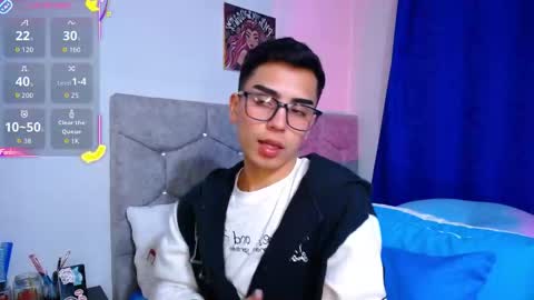 Owen  Independent model  online show from November 7, 3:31 am