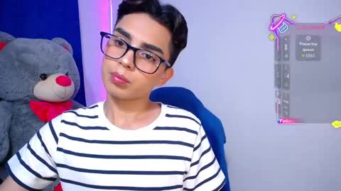 Owen  Independent model  online show from April 23, 9:50 am