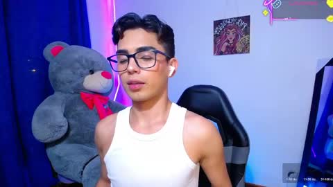 Owen  Independent model  online show from June 7, 10:20 am