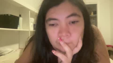 oxovickyoxo online show from October 25, 1:39 am