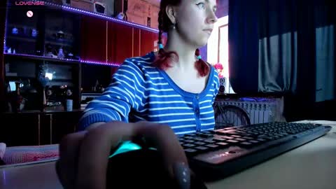 Ella online show from March 9, 12:53 pm