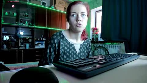 Ella online show from March 11, 6:41 am