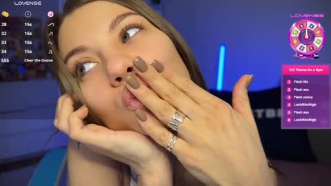 Polli    IG    paaulina love   online show from January 21, 2:15 pm