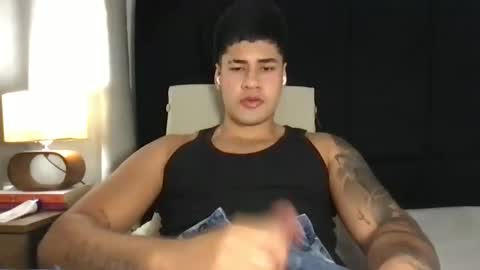 Javi    online show from March 9, 7:23 am