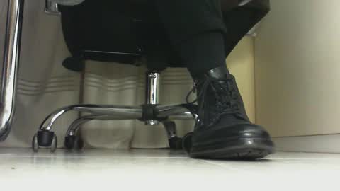 Pablo Meness online show from February 3, 8:35 pm