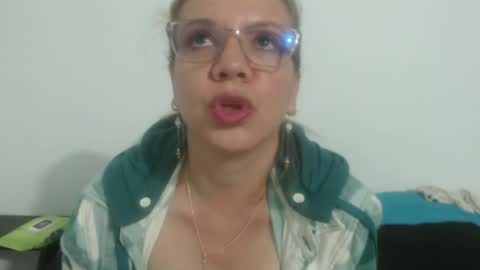 paloma online show from April 25, 3:08 am