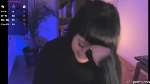     online show from November 8, 11:19 pm