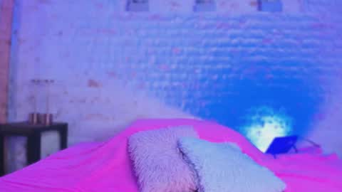 Pamela West online show from December 18, 8:04 pm