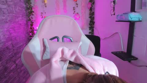 pamelajhonsom online show from November 5, 3:19 am