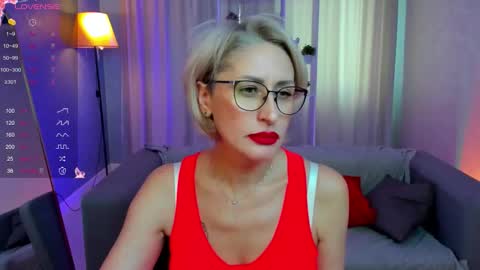 pamellamurphy online show from October 26, 8:04 am