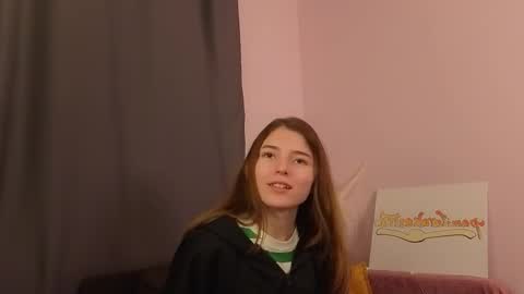 daniella online show from November 9, 8:22 pm