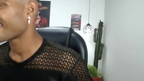pandablack18 online show from May 28, 1:58 am