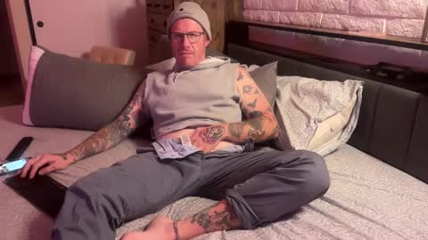 Red online show from September 10, 12:06 pm