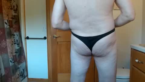 Snapshot of pantyjim19 chatting on February 1, 6:40 pm PantyJim19 online show from February 1, 6:40 pm