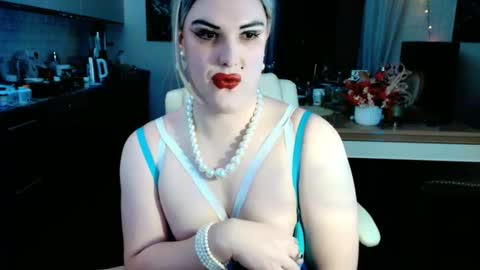 Sarina Williams online show from December 15, 11:17 am