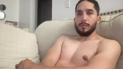 papicubano_guapo23cm online show from April 18, 9:44 am