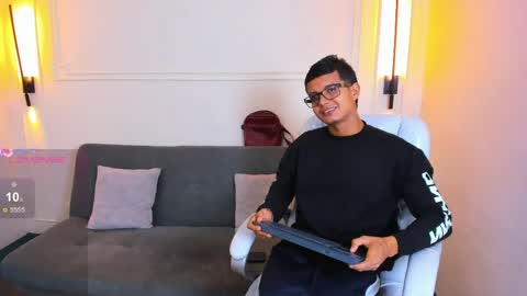 Ryan And Casper online show from April 18, 2:52 pm