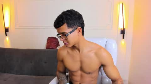 Ryan And Casper online show from May 19, 2:02 pm