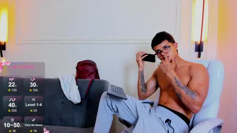 Ryan And Casper online show from June 3, 2:33 pm