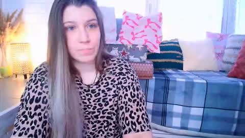 paradisexparadisex online show from March 16, 8:29 am