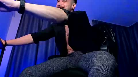 Paris online show from February 17, 4:09 am