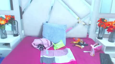 paris_squirtt online show from July 3, 7:07 pm