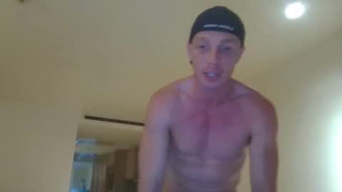 Snapshot of parkerflexes chatting on October 5, 3:37 am Parker online show from October 5, 3:37 am