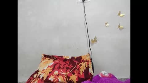 parneetu_642 online show from April 5, 5:26 am