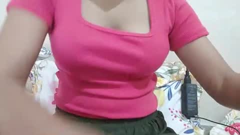 parneetu_642 online show from April 8, 5:21 am