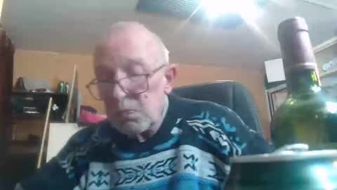 pascal88881 online show from December 31, 10:01 pm