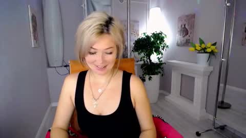 Snapshot of passionate_babe chatting on September 18, 3:54 am I have returned from vacation and I am glad to share my energy and emotions with you online show from September 18, 3:54 am