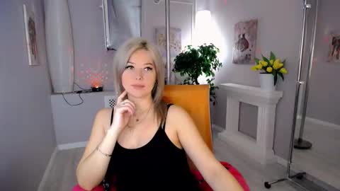 Snapshot of passionate_babe chatting on October 13, 3:52 am I have returned from vacation and I am glad to share my energy and emotions with you online show from October 13, 3:52 am