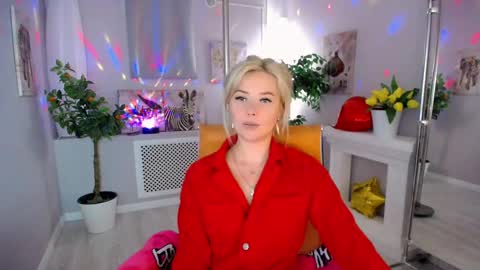 Snapshot of passionate_babe chatting on January 31, 12:40 pm I have returned from vacation and I am glad to share my energy and emotions with you online show from January 31, 12:40 pm
