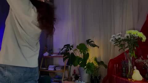 Call me Miss Alice Careful Passion Queen online show from December 2, 10:57 am