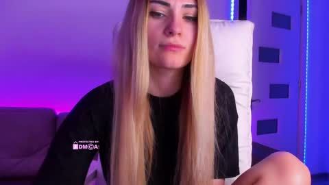 passionkc online show from April 1, 1:39 am