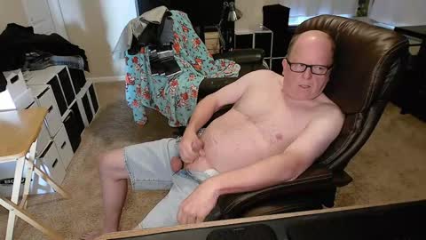 patrickstroking online show from April 4, 12:34 pm