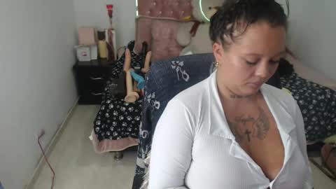 patty squirt87 online show from March 20, 3:22 am