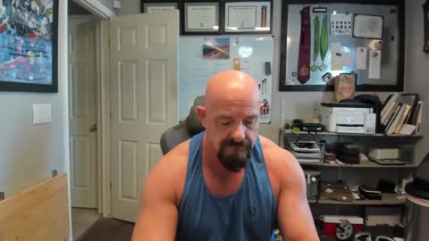 Justeffingaround online show from February 27, 4:43 pm