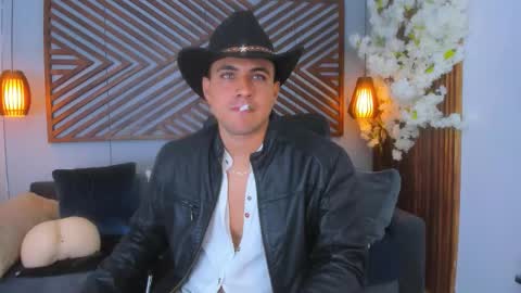 Paul Rivera online show from October 28, 9:38 pm