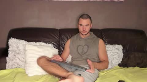Snapshot of paulblack021 chatting on October 26, 10:09 pm paulblack021 online show from October 26, 10:09 pm