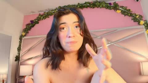 Pau online show from March 11, 4:04 am