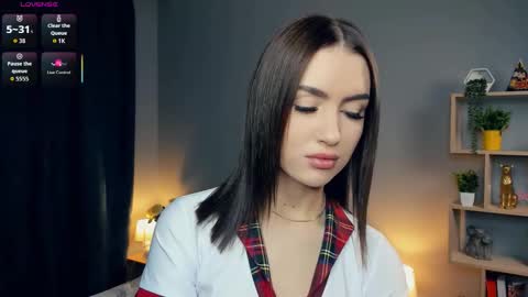 Snapshot of paulettelafevre chatting on October 16, 7:13 pm Eva online show from October 16, 7:13 pm