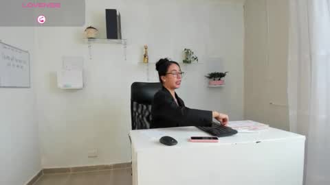 paulina online show from September 11, 6:53 pm