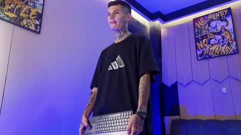 Paulo online show from February 23, 8:55 pm