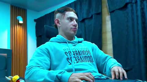 Paul online show from April 19, 11:51 pm