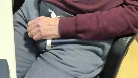 Paul online show from February 8, 6:22 pm