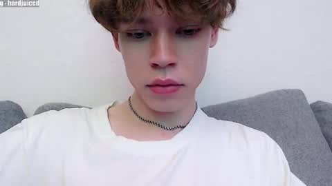 pawclaw online show from November 21, 8:18 pm